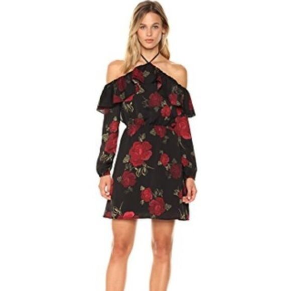 New Cupcakes and Cashmere Off Shoulder Dress‎ - Picture 1 of 9